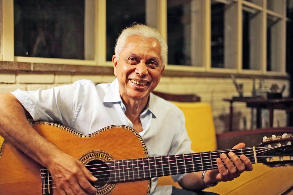 PAULINHO DA VIOLA