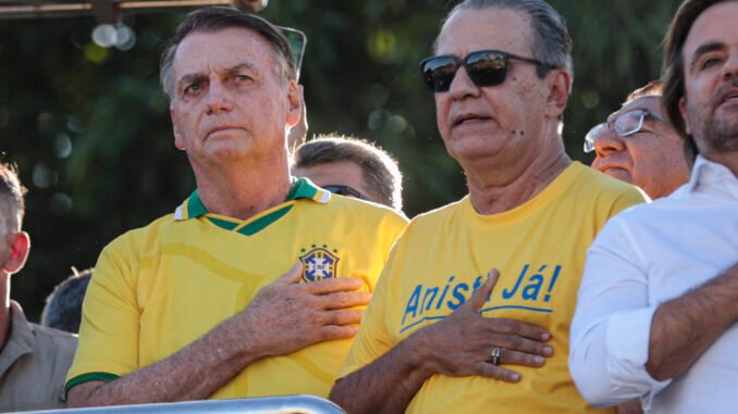 Manifestação em defesa da anistia aos condenados nos atos golp