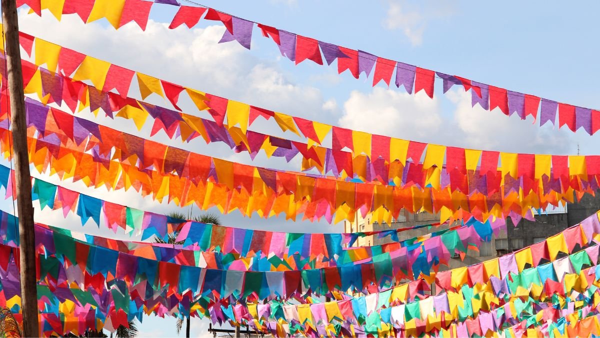 As Bandeirinhas e Seu Significado nas Festas Juninas Brasil Cultura